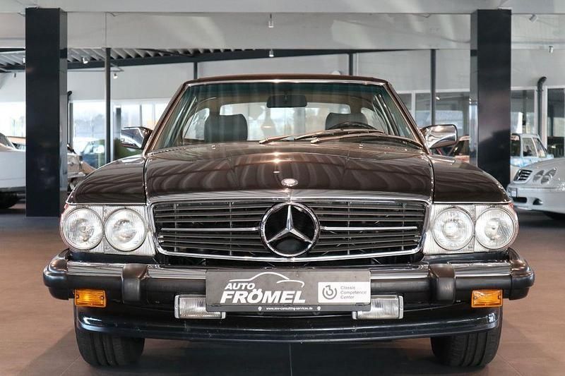 Gebraucht Mercedes 560 231 PS (169 kW) 1986 Schwarz Cabrio