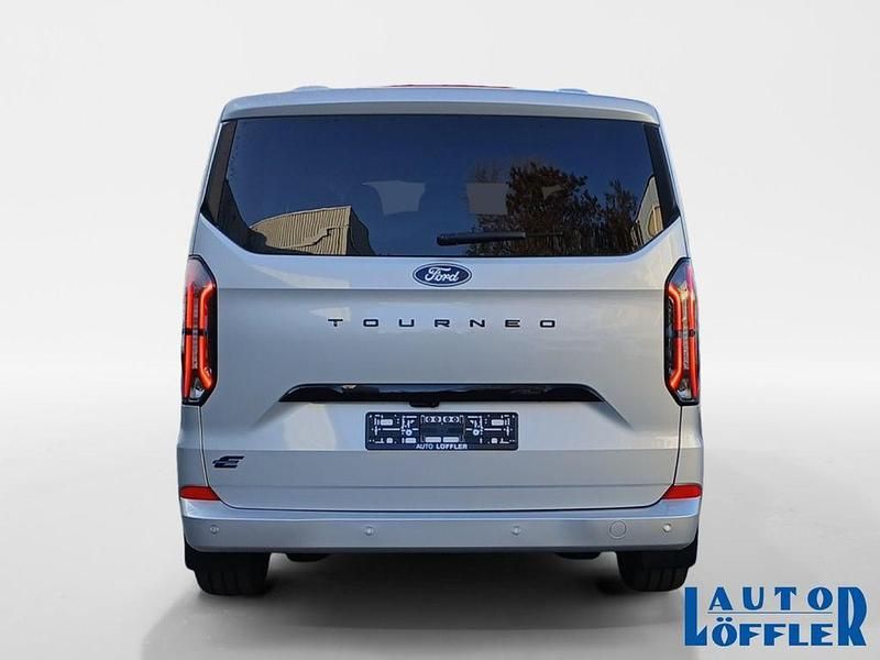 Neu Ford Tourneo Titanium 210 kW (286 PS) 2026 Silber Van / Kleinbus