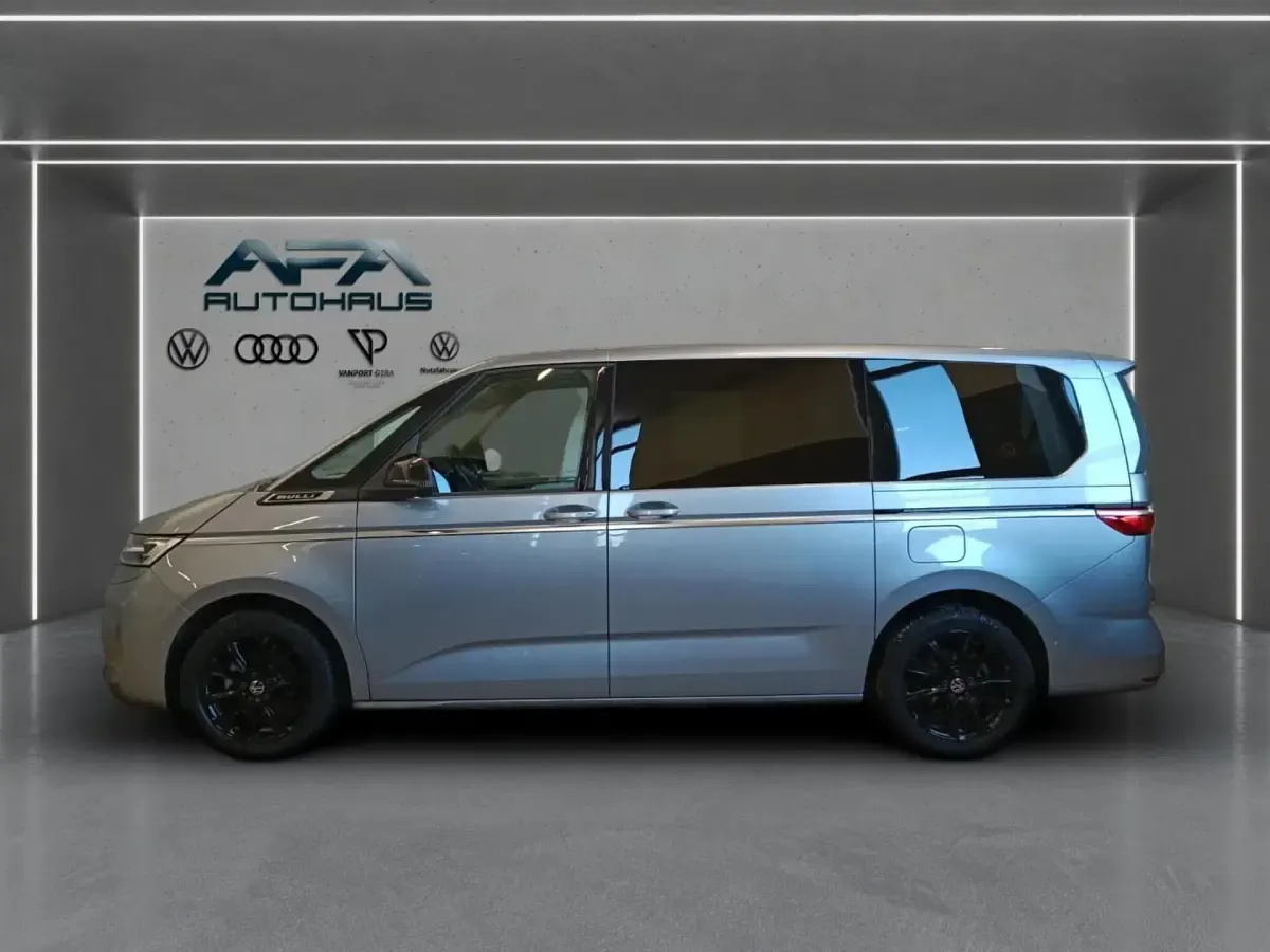 Gebraucht VW Multivan Style 150 PS (110 kW) 2025 Van / Kleinbus