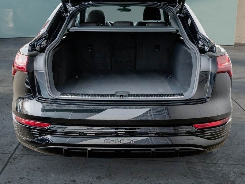 Gebraucht Audi Q8 e-tron S-Line 250 kW (340 PS) 2024 Schwarz SUV