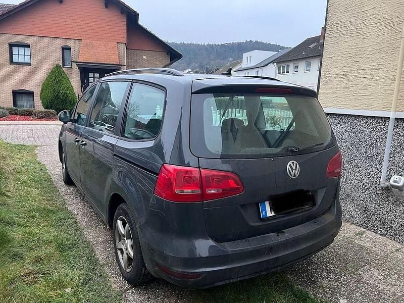 Gebraucht VW Sharan Comfortline 140 PS (102 kW) 2013 Grau Van / Kleinbus