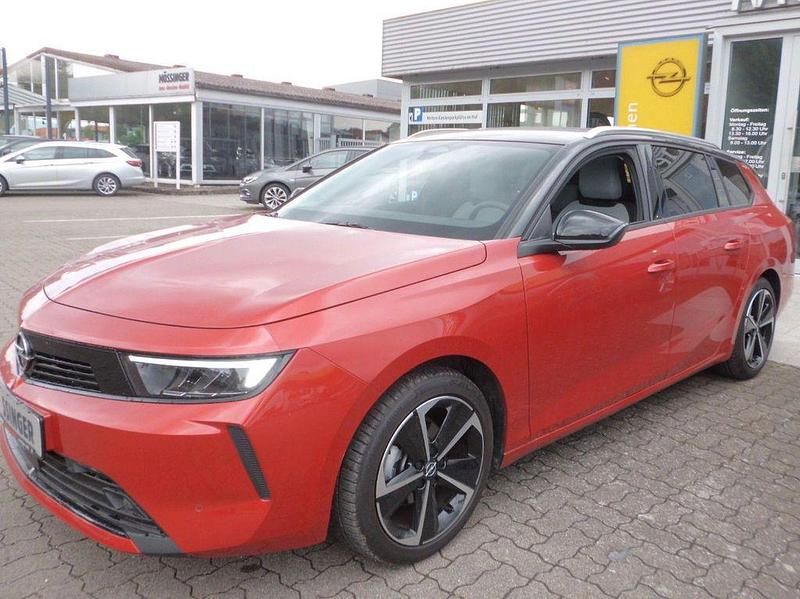 Rot Gebraucht 2023 Opel Astra Elegance Kombi | 22.890 € (Teuer) - Bild 1/4
