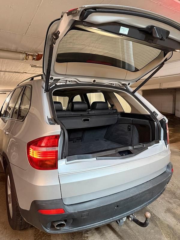 Gebraucht BMW X5 235 PS (172 kW) 2008 Silber SUV
