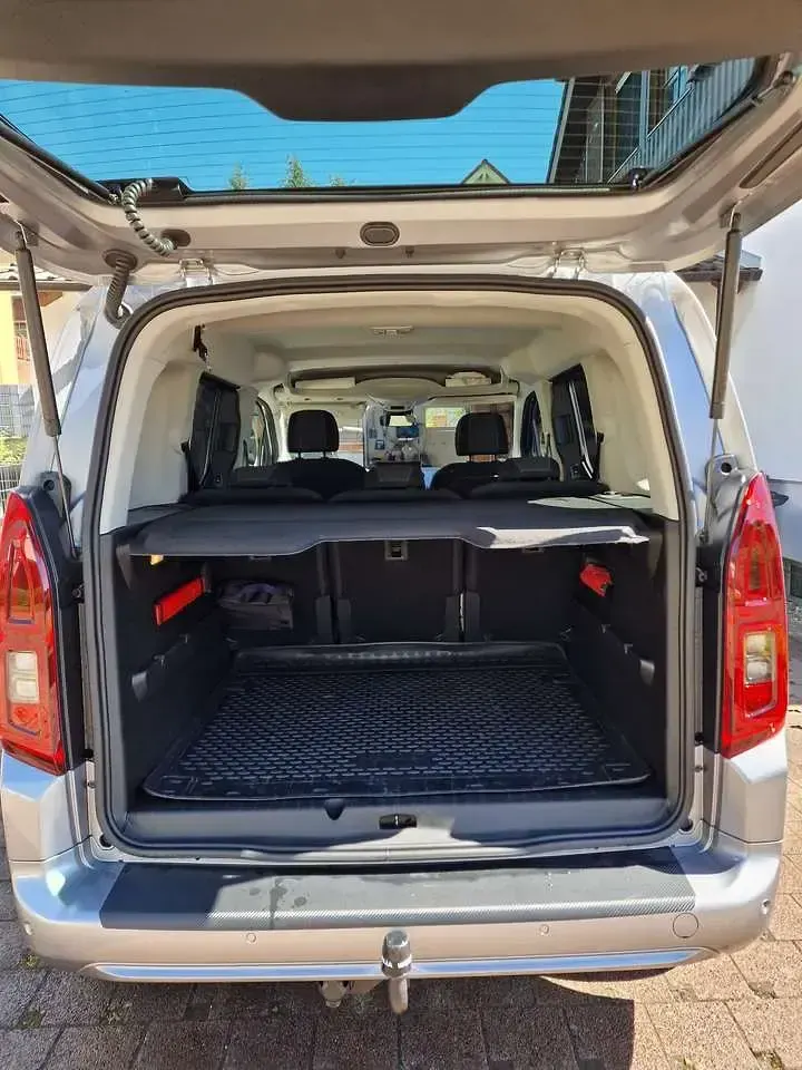 Occasion Opel Combo Life 131 ch (96 kW) 2024 Gris Break