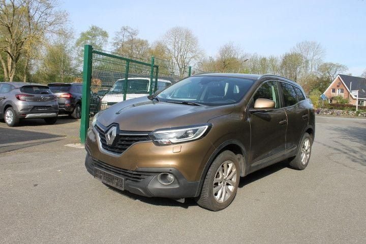 Braun Gebraucht 2017 Renault Kadjar Collection SUV | 8.800 € (Superpreis) - Bild 1/4