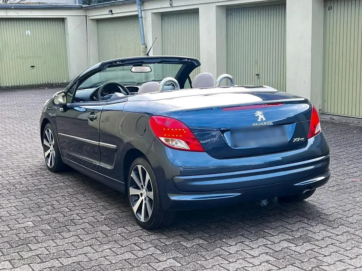 Gebraucht Peugeot 207 156 PS (114 kW) 2012 Blau Cabrio