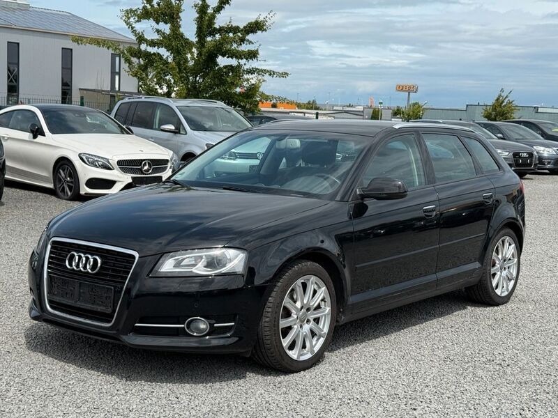 Schwarz Gebraucht 2011 Audi A3 Sport Limousine | 6.950 € (Fairer Preis) - Bild 1/4