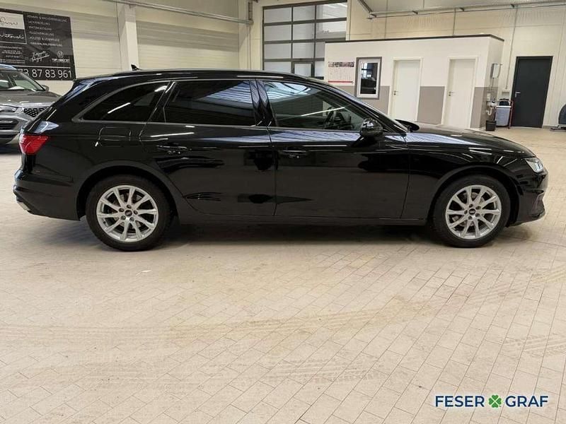 Gebraucht Audi A4 Business 150 PS (110 kW) 2022 Mythosschwarz metallic Kombi