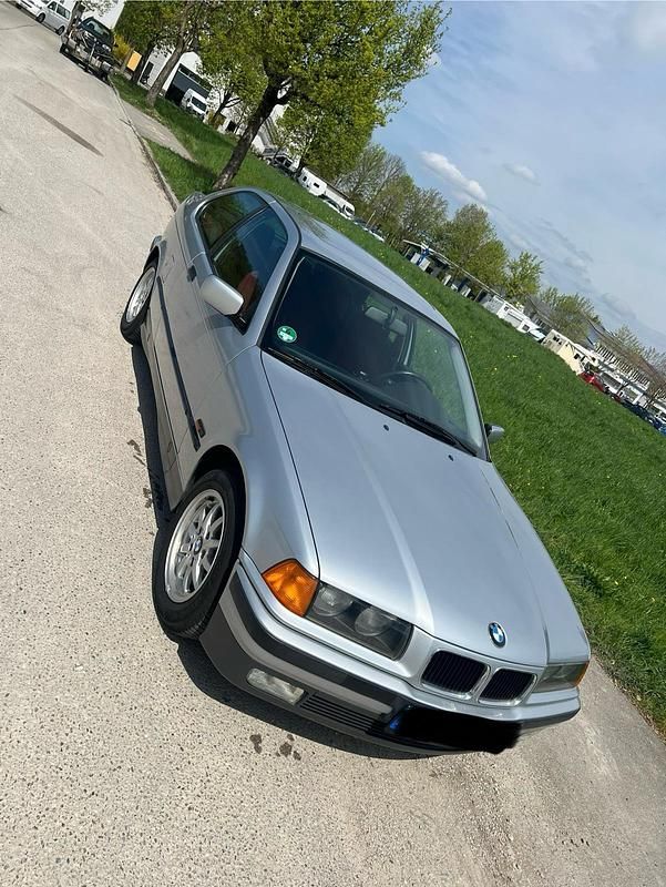 Gebraucht BMW 318 Compact 140 PS (102 kW) 1996 Grau Kleinwagen