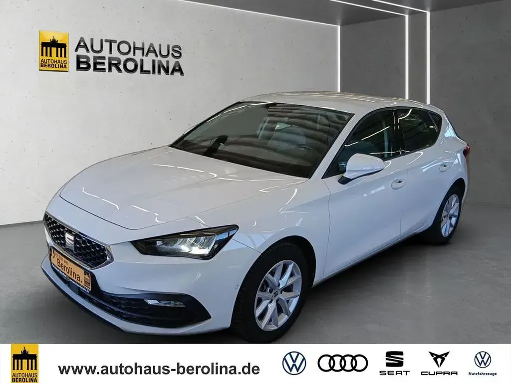 Gebraucht Seat Leon Style 110 PS (80 kW) 2022 Weiß Limousine