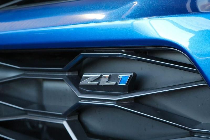 Gebraucht Chevrolet Camaro ZL1 275 PS (202 kW) 2018 Blau Coupé