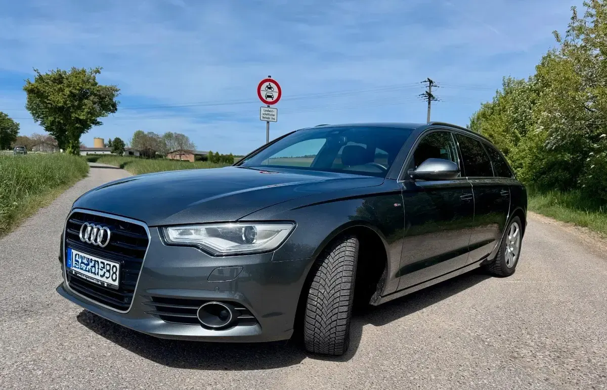 Gebraucht Audi A6 S-Line 177 PS (130 kW) 2013 Grau Kombi