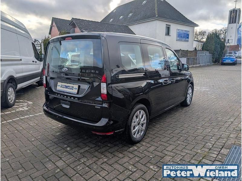 Neu Ford Tourneo Trend 150 PS (110 kW) 2026 Schwarz Van / Kleinbus