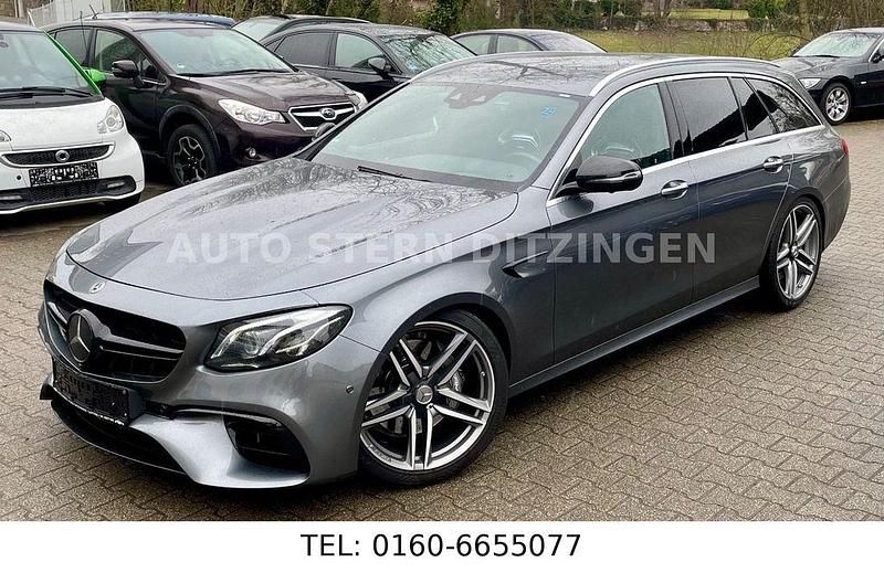 Grau Gebraucht 2018 Mercedes E63 AMG AMG Limousine | 51.900 € (Superpreis) - Bild 1/4