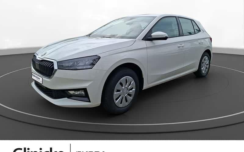 Weiß Neu 2025 Skoda Fabia Essence Kleinwagen | 17.490 € (Fairer Preis) - Bild 1/4