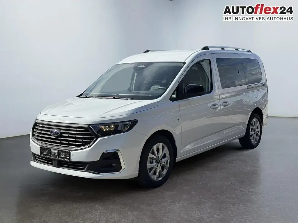 Neu Ford Tourneo Titanium 116 PS (85 kW) 2026 Weiß Van / Kleinbus