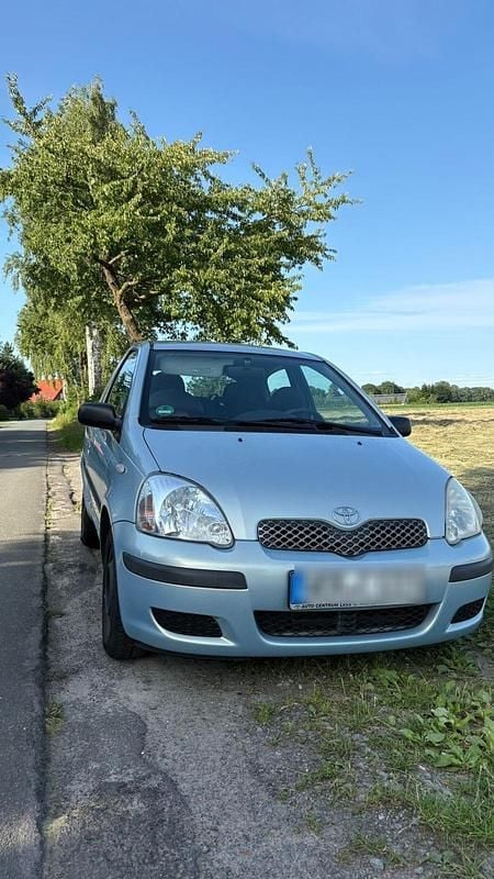 Gebraucht 2004 Toyota Yaris Kleinwagen | 1.250 € (Fairer Preis) - Bild 1/4