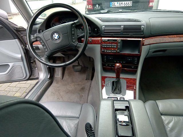 Gebraucht BMW 740 286 PS (210 kW) 1999 Silber metallic Limousine