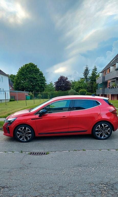 Rot Gebraucht 2023 Mitsubishi Colt Top Limousine | 18.300 € (Fairer Preis) - Bild 1/1