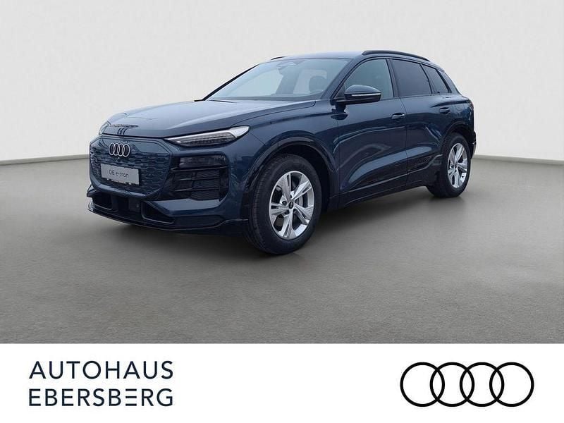 Blau Neu 2026 Audi Q6 e-tron Performance SUV | 69.490 € (Superpreis) - Bild 1/4