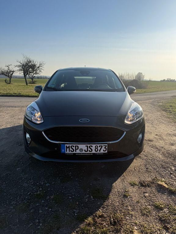 Gebraucht Ford Fiesta Cool & Connect 101 PS (74 kW) 2018 Braun Kleinwagen