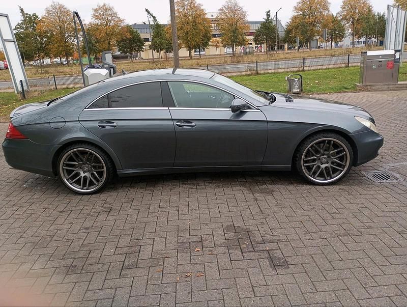 Gebraucht Mercedes CLS550 384 PS (282 kW) 2008 Grau Limousine