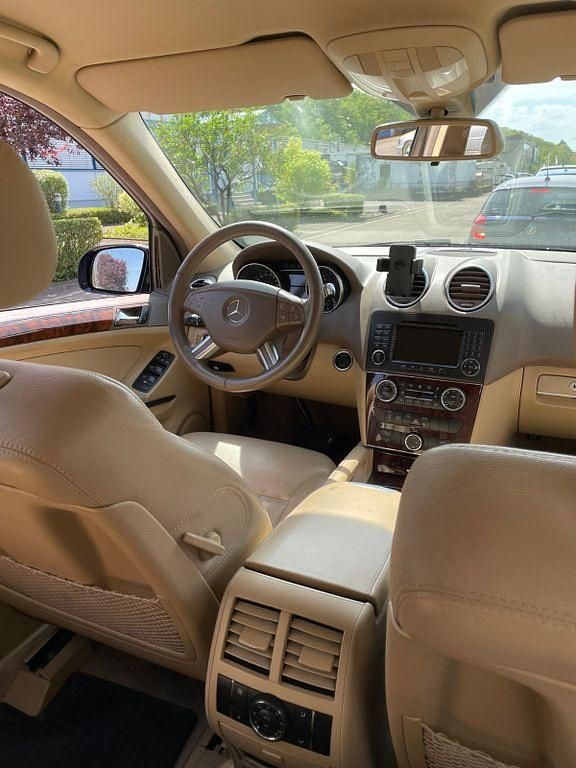 Blau Gebraucht 2005 Mercedes ML320 SUV | 8.400 € (Teuer) - Bild 1/4