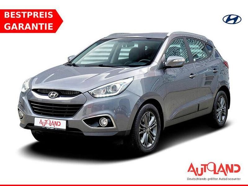 Grau Gebraucht 2015 Hyundai ix35 SUV | 12.490 € (Etwas zu teuer) - Bild 1/4