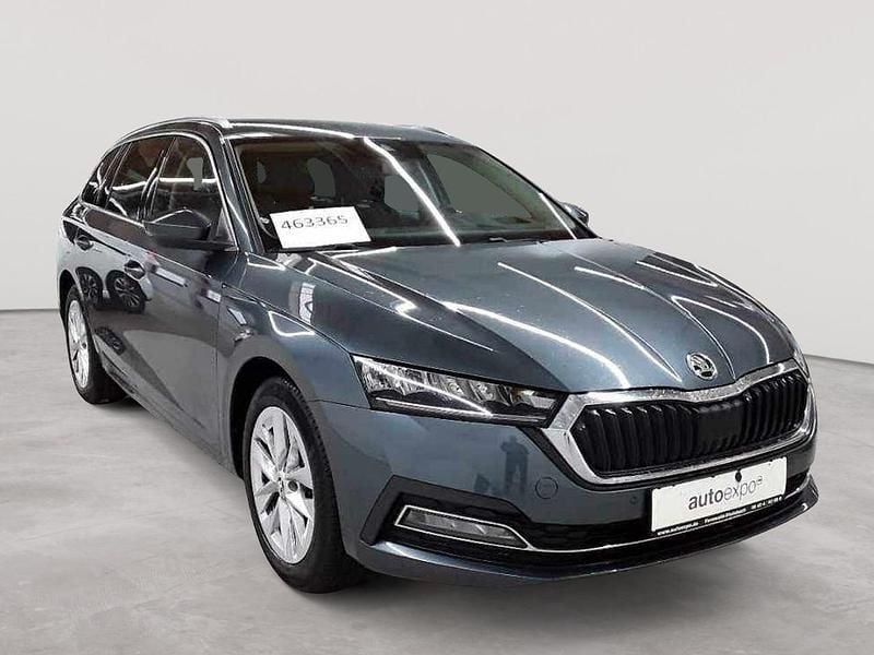 Quarzgrau metallic Gebraucht 2020 Skoda Octavia First Edition Kombi | 17.490 € (Guter Preis) - Bild 1/4