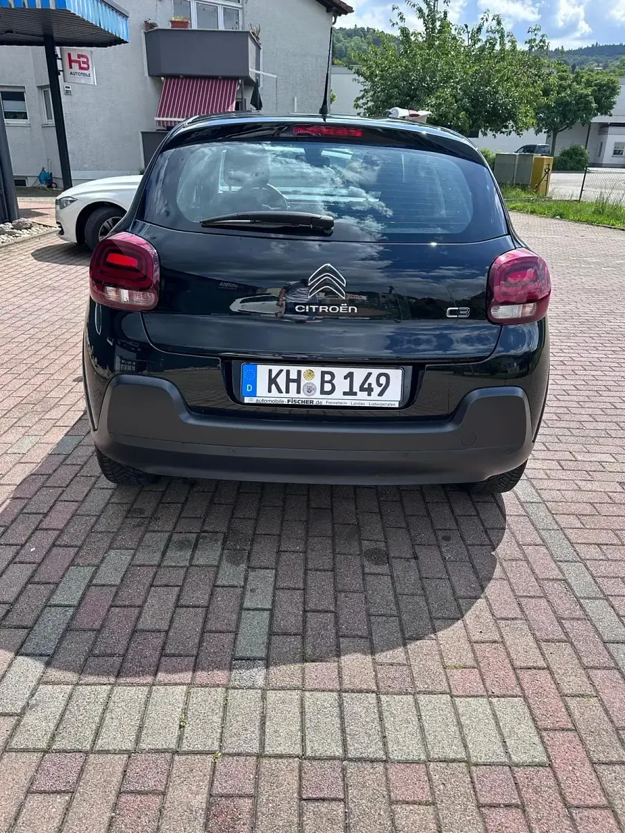 Używany Citroën C3 82 KM (60 kW) 2021 Czarny Hatchback