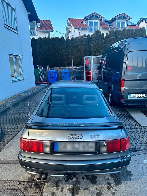 Second-hand Audi 80 90 CP (66 kW) 1993 Gri Berlinǎ