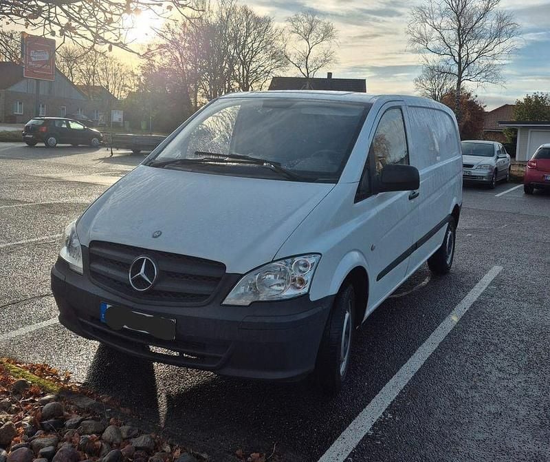 Weiß Gebraucht 2014 Mercedes Vito Van | 7.900 € (Superpreis) - Bild 1/4