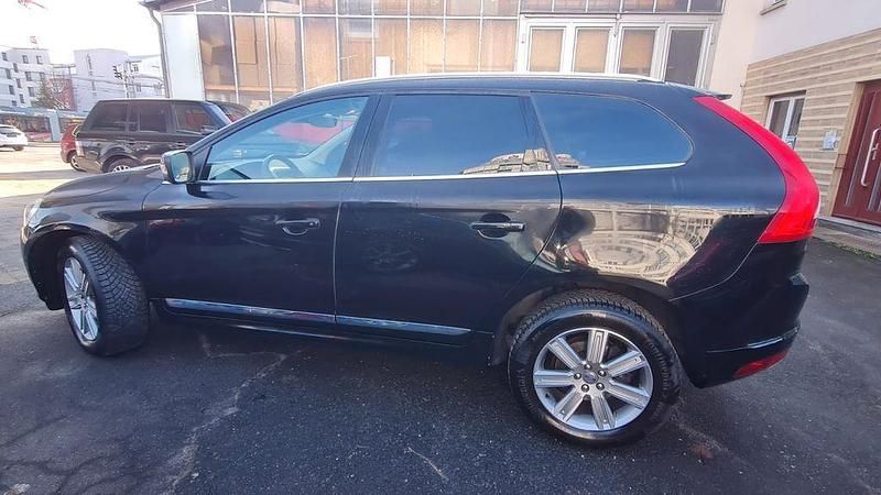 Gebraucht Volvo XC60 Summum 220 PS (161 kW) 2016 Schwarz SUV