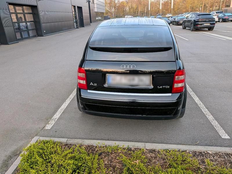 Gebraucht Audi A2 75 PS (55 kW) 2000 Schwarz Kleinwagen