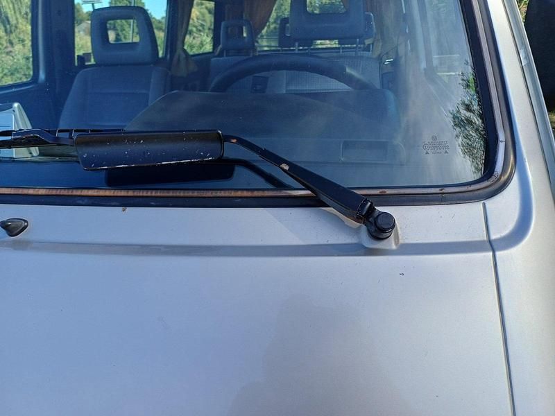 Gebraucht VW Caravelle 92 PS (67 kW) 1990 Silber Van / Kleinbus