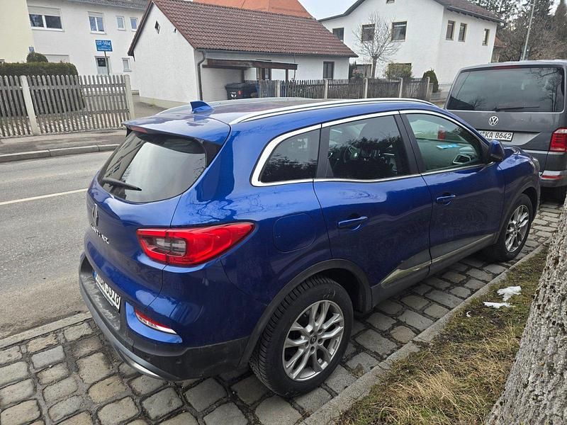 Gebraucht Renault Kadjar 115 PS (84 kW) 2020 Blau SUV