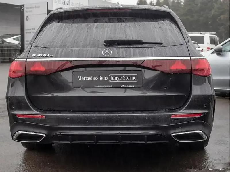 Gebraucht Mercedes E300 AMG 313 PS (230 kW) 2024 Grau graphitgrau metallic Kombi