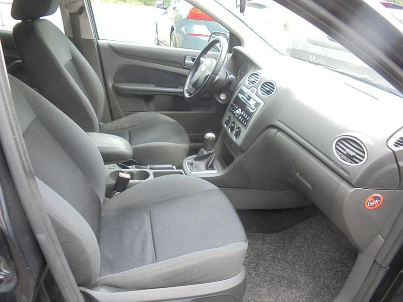 Gebraucht Ford Focus Sport 145 PS (106 kW) 2005 Schwarz Limousine