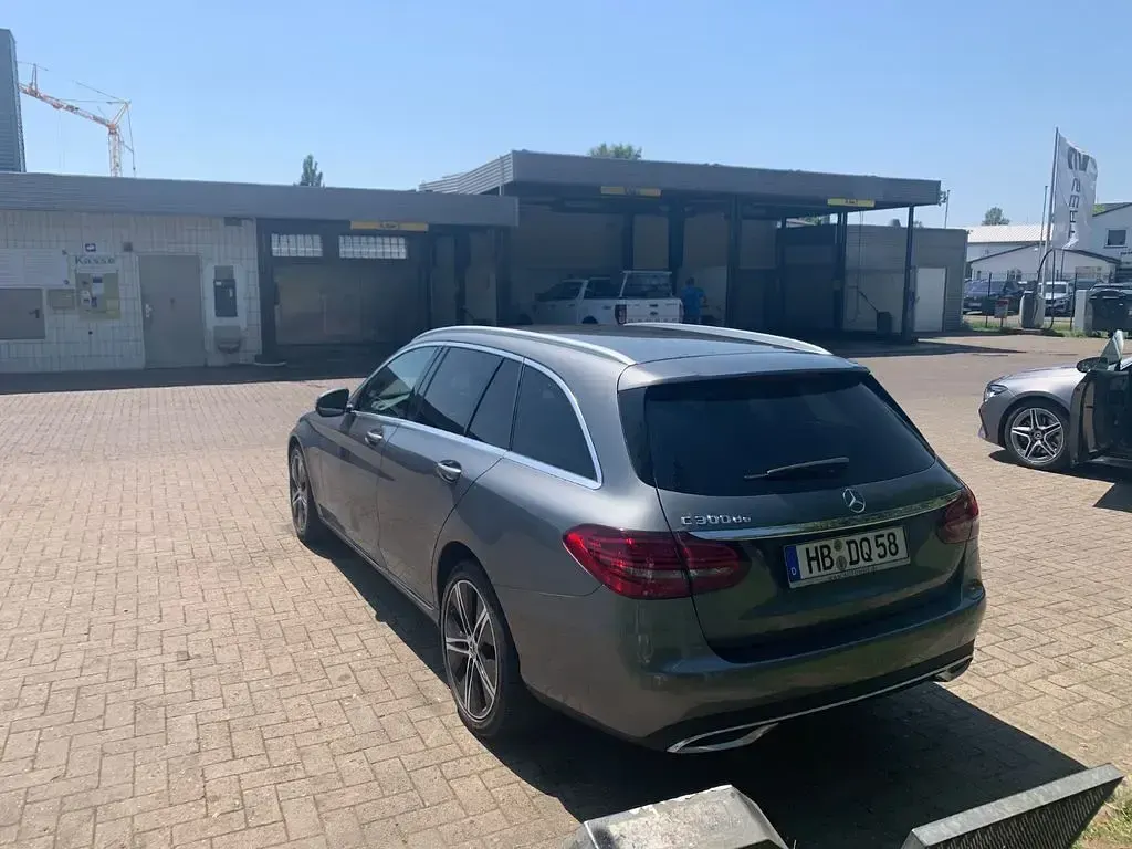 Gebraucht Mercedes C300e Exclusive 194 PS (142 kW) 2020 Grau Kombi