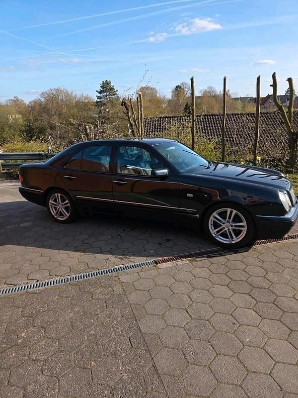 Gebraucht Mercedes E430 280 PS (205 kW) 1998 Limousine