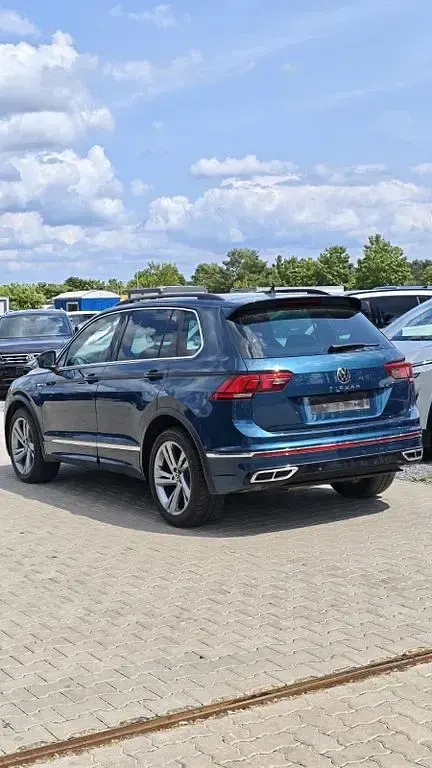 Gebraucht VW Tiguan R-line 150 PS (110 kW) 2022 Blau SUV