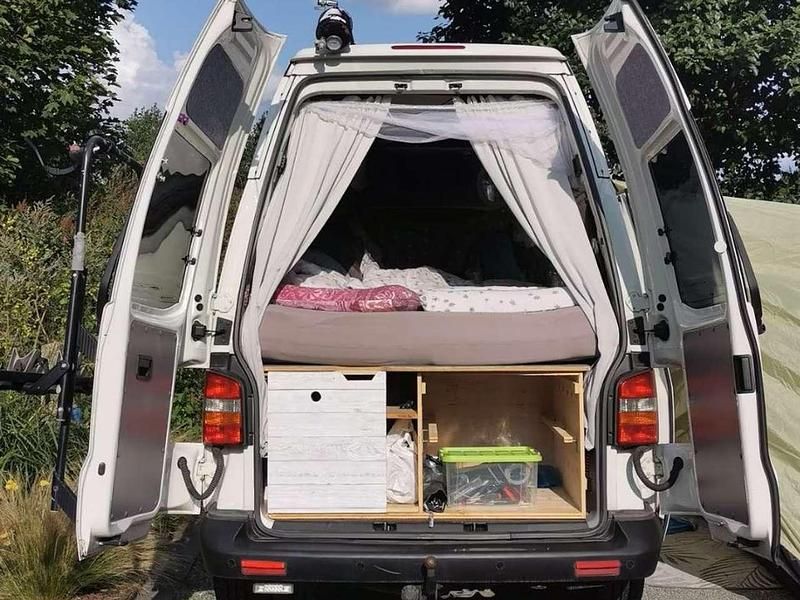 Weiß Gebraucht 2008 VW T5 Van | 11.900 € - Bild 1/4