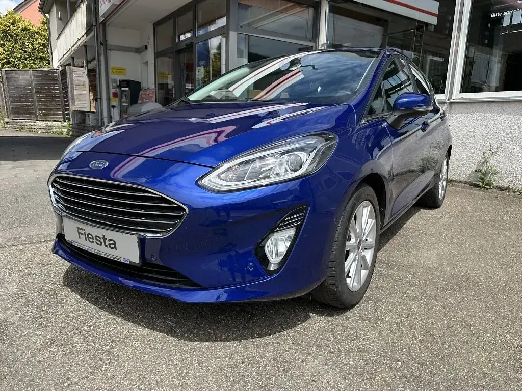 Gebraucht Ford Fiesta Titanium 101 PS (74 kW) 2017 Indicblau metallic Kleinwagen