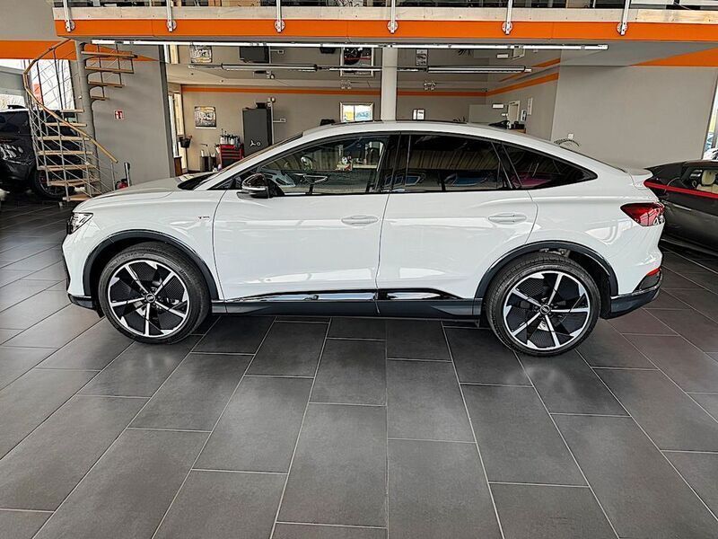 Gebraucht Audi Q4 Sportback e-tron Sport 219 kW (299 PS) 2024 Grau SUV