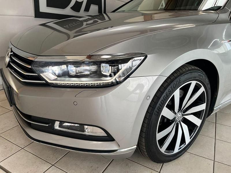 Gebraucht VW Passat Highline 239 PS (175 kW) 2015 Grau Kombi