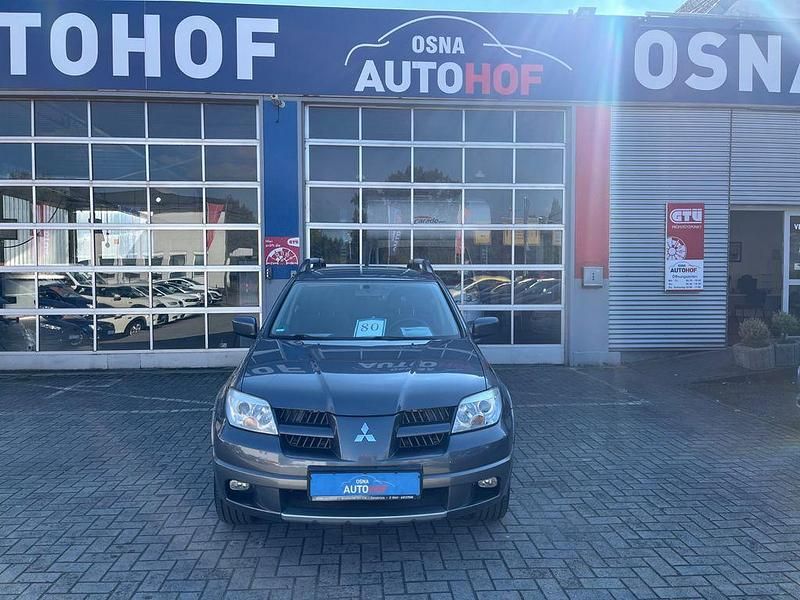 Gebraucht Mitsubishi Outlander Motion 160 PS (117 kW) 2005 Grau SUV