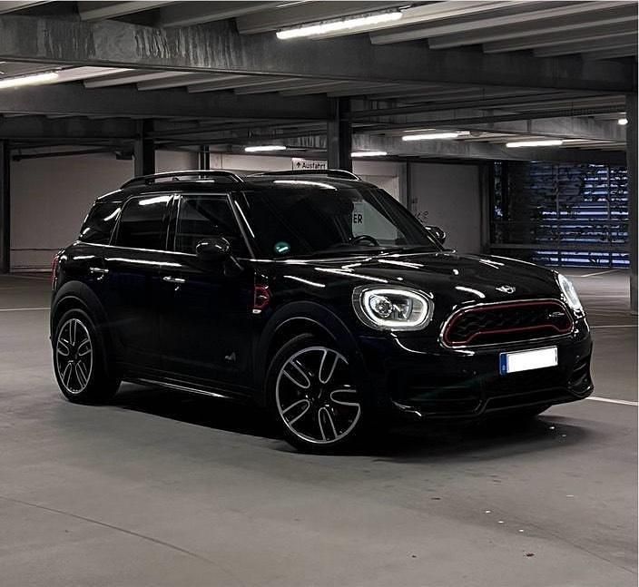Schwarz Gebraucht 2017 Mini John Cooper Works Countryman SUV | 24.490 € - Bild 1/4