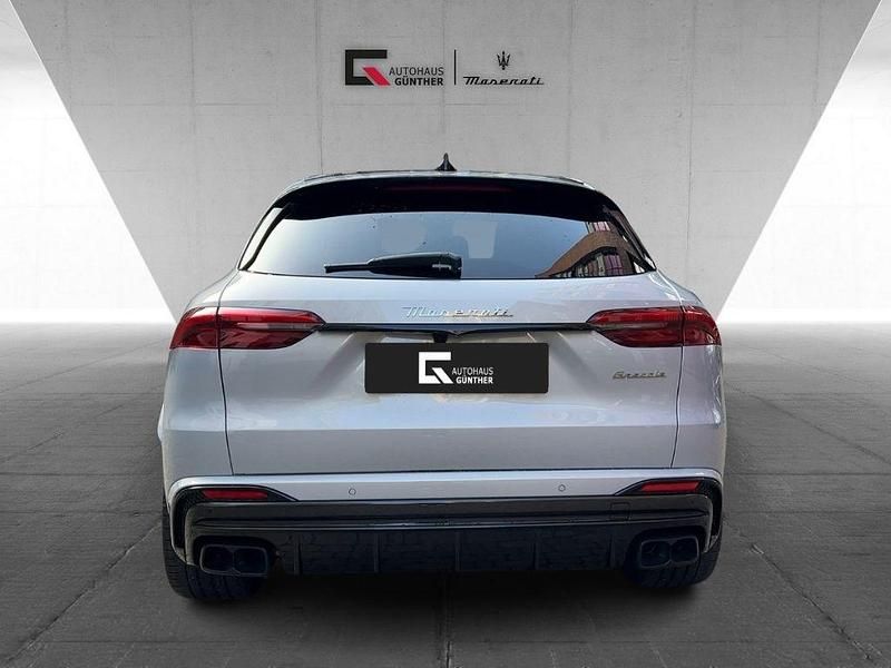 Neu Maserati Grecale 530 PS (389 kW) 2026 Silber SUV