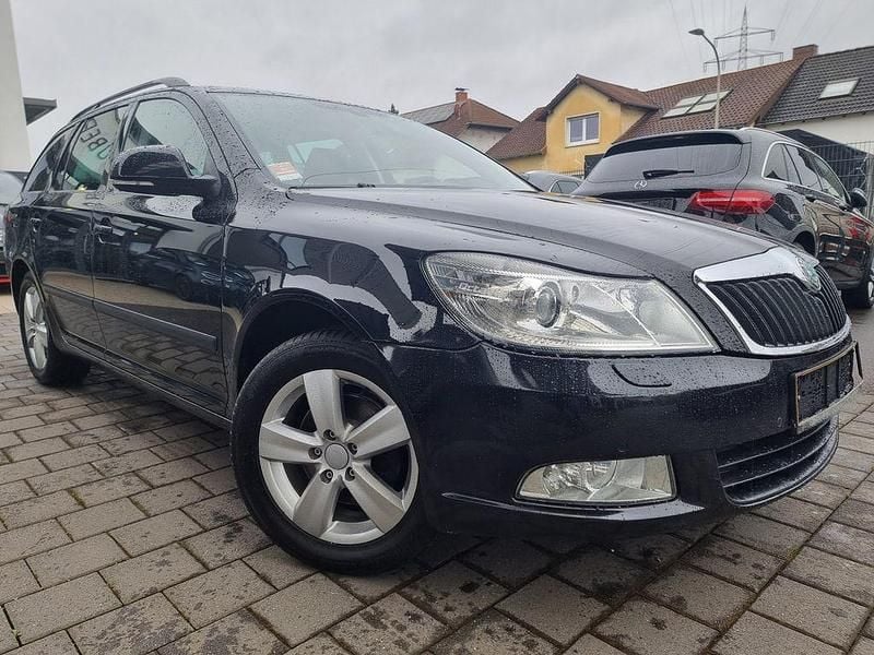 Gebraucht Skoda Octavia 140 PS (102 kW) 2013 Schwarz Limousine