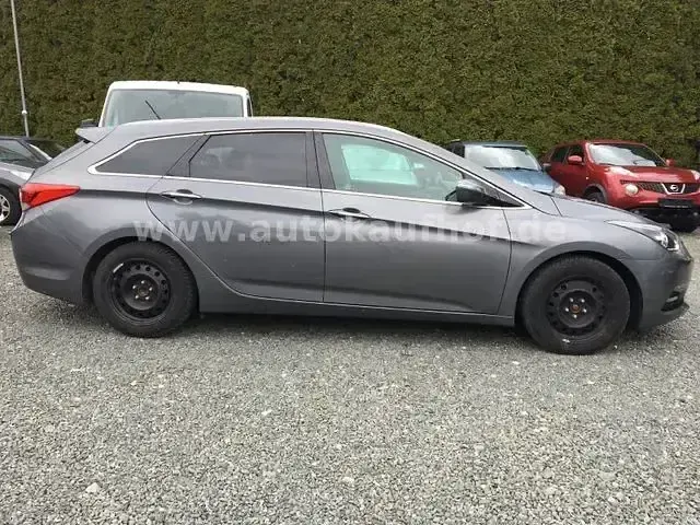 Gebraucht Hyundai i40 Trend 141 PS (103 kW) 2016 Silber Kombi